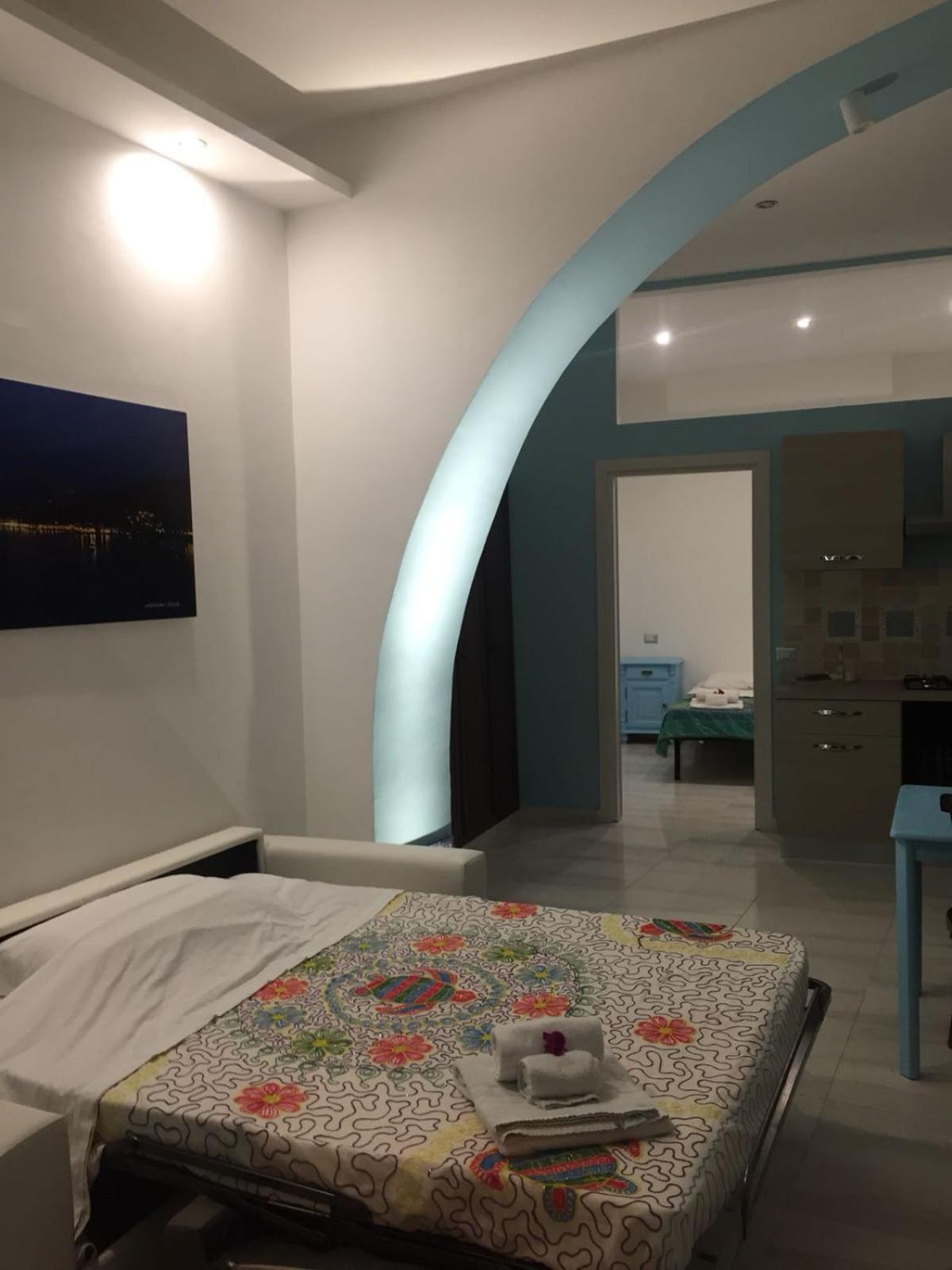 Casa In Borgo Marinaro Apartamento Giardini Naxos Exterior foto
